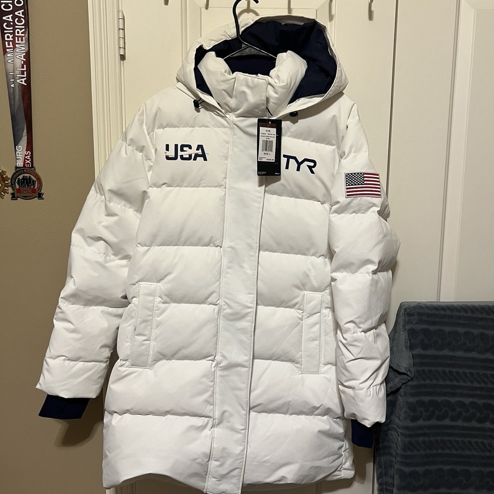 TYR Women's: Large White  2024 Quilted Dawn Parka - USA NWT